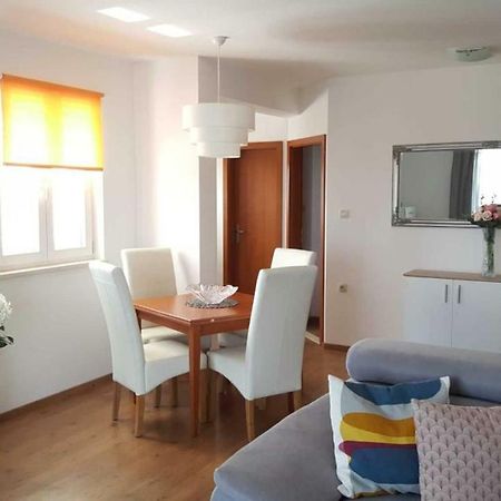 Cozy Apartment With Sea View Kastela Luaran gambar