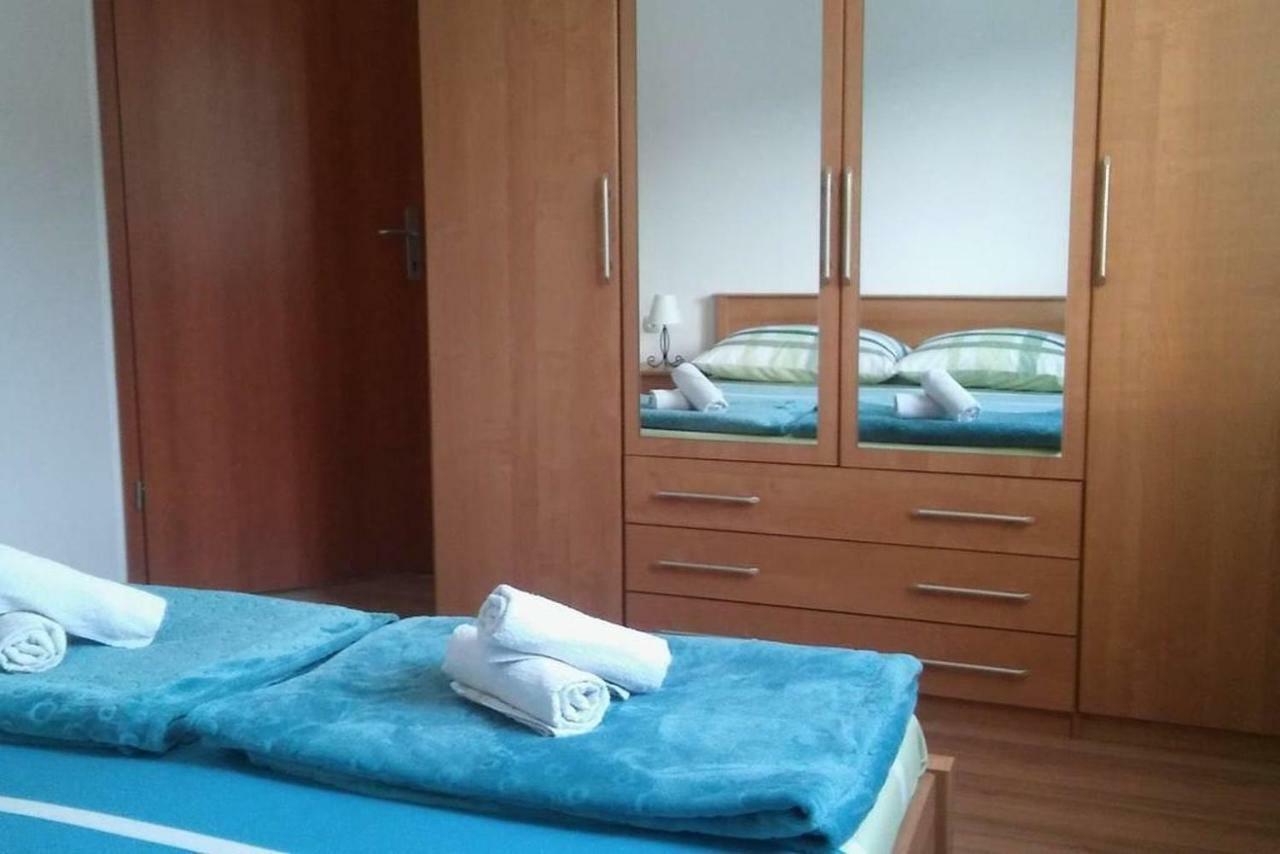 Cozy Apartment With Sea View Kastela Luaran gambar
